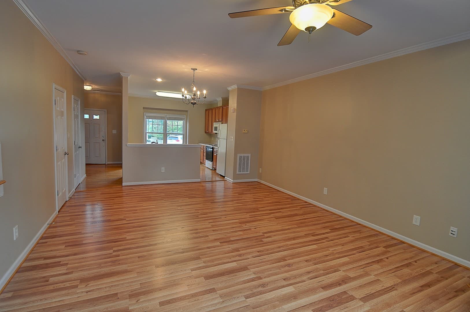 Chapel Hill House: 20021 Roark Hoey Loop