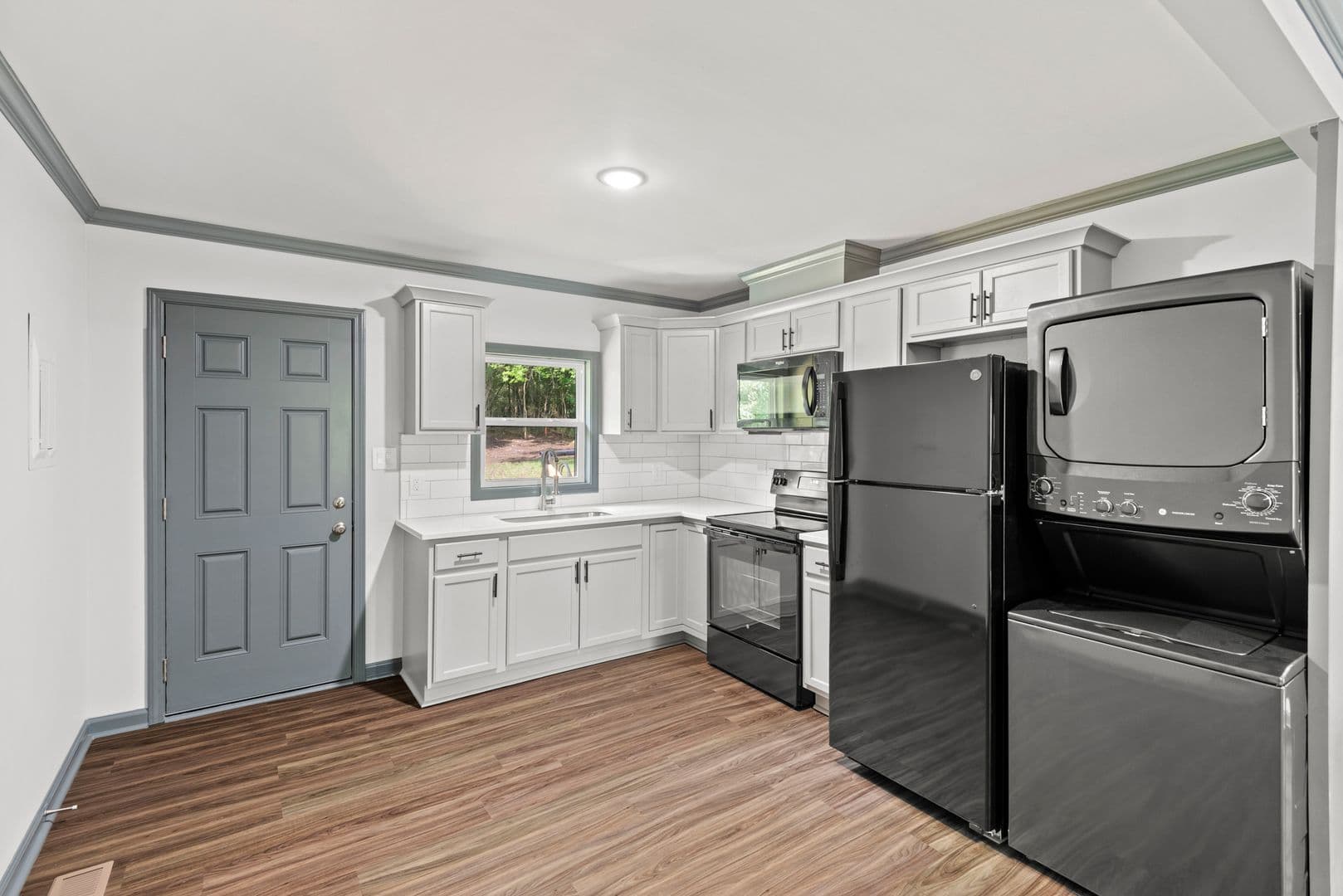 Louisburg House: 419Ridley St.