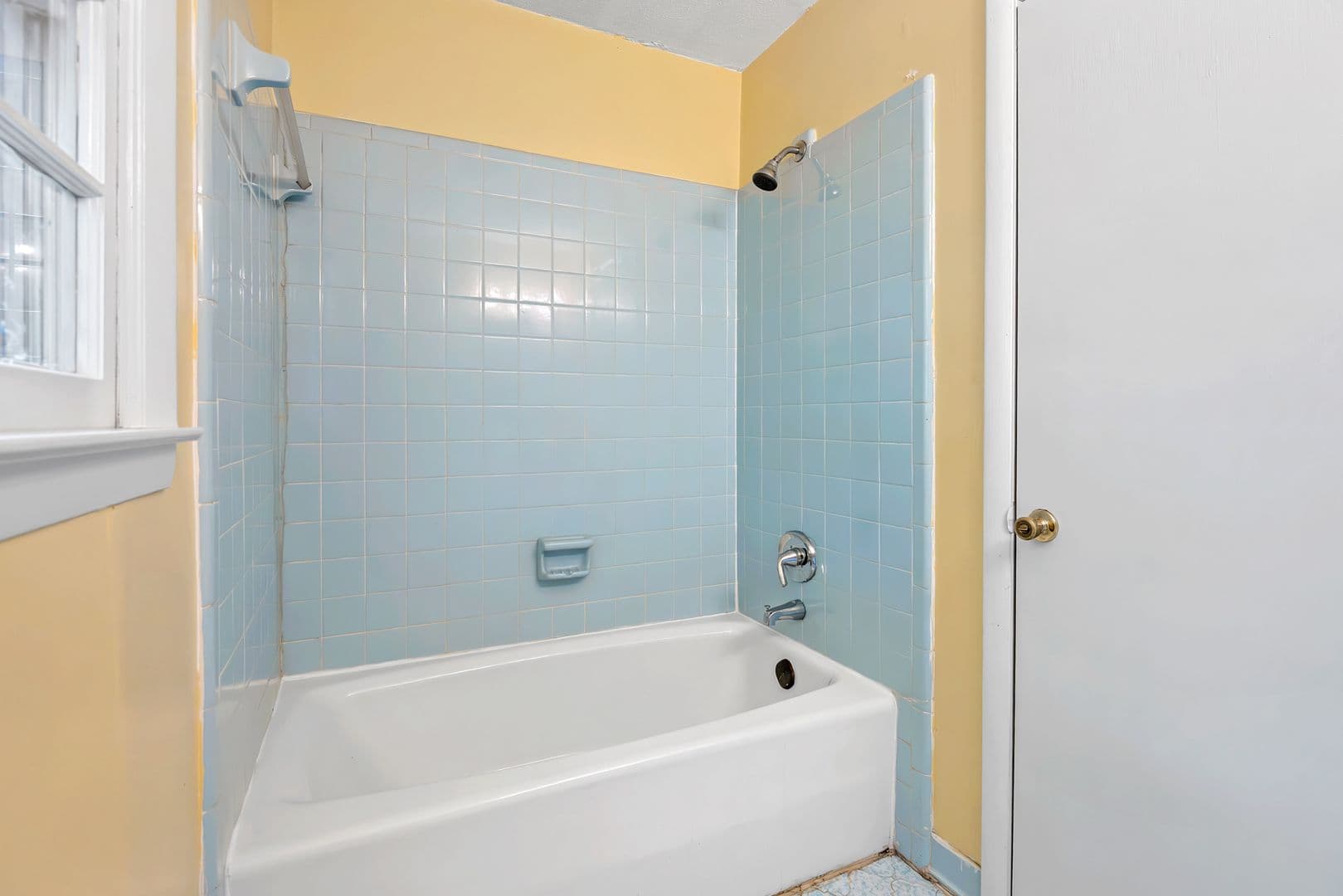 Durham House: 1403 Lincoln St
