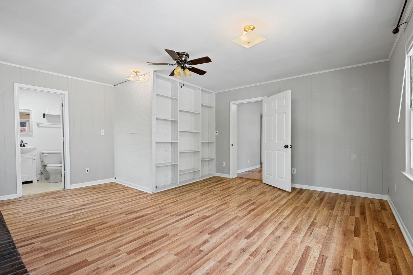 Durham House: 1403 Lincoln St
