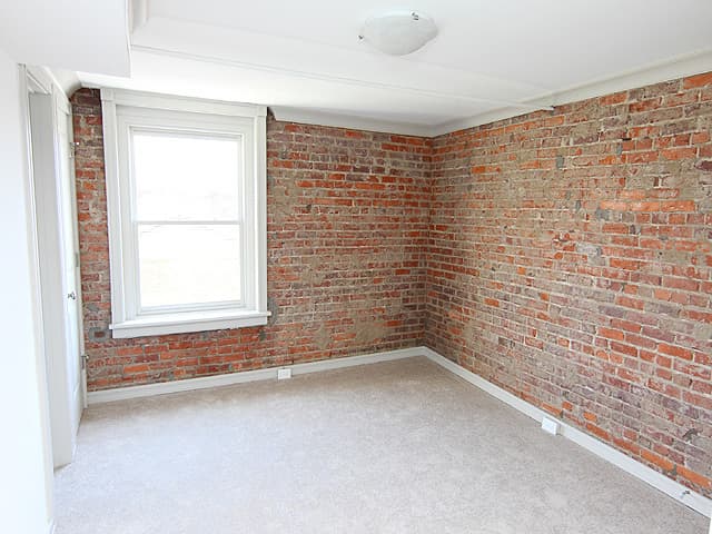 Durham Apartment: 916 W Trinity Ave