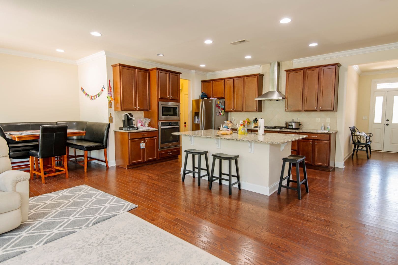 Cary House: 727 McRae Rd