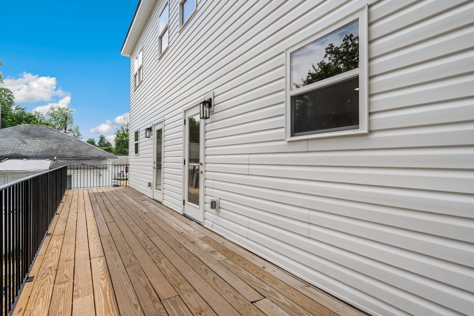 Durham House: 711 Gerard St