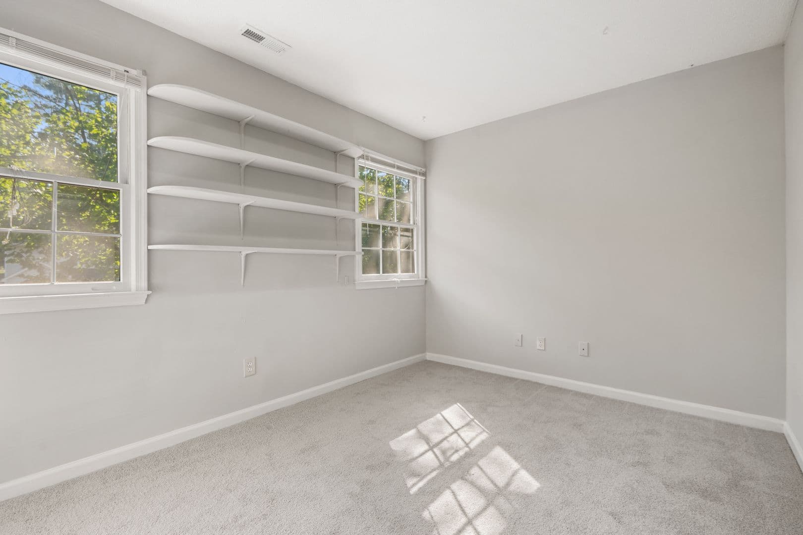Durham House: 3302 Lassiter St