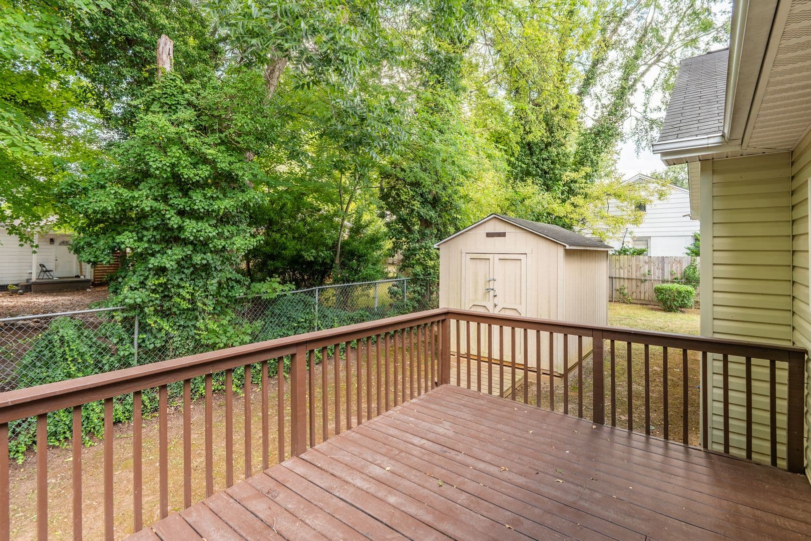 Raleigh House: 1420 E Lane St