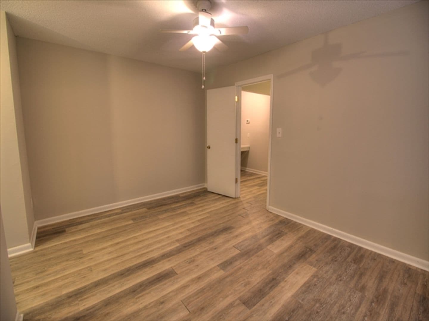 Chapel Hill Apartment: 113 Purefoy Rd