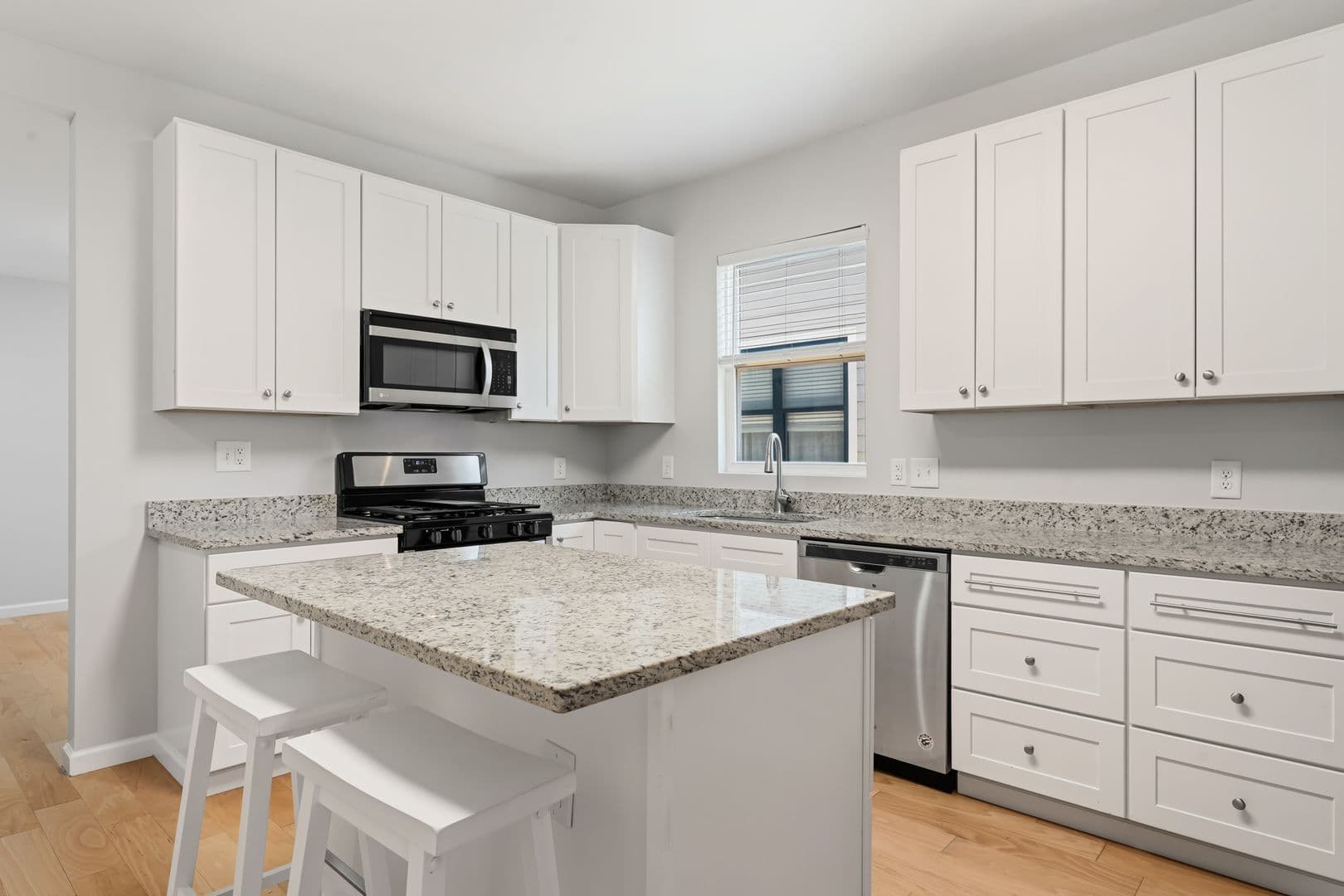 Durham House: 1312 S Roxboro St