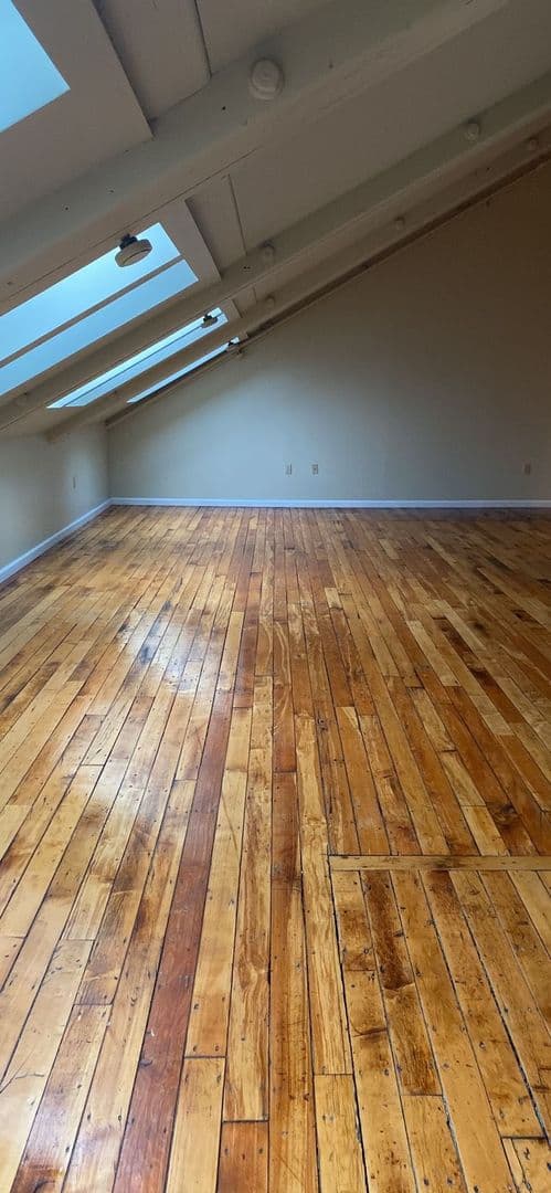New Bedford Apartment: 75 Wamsutta Street
