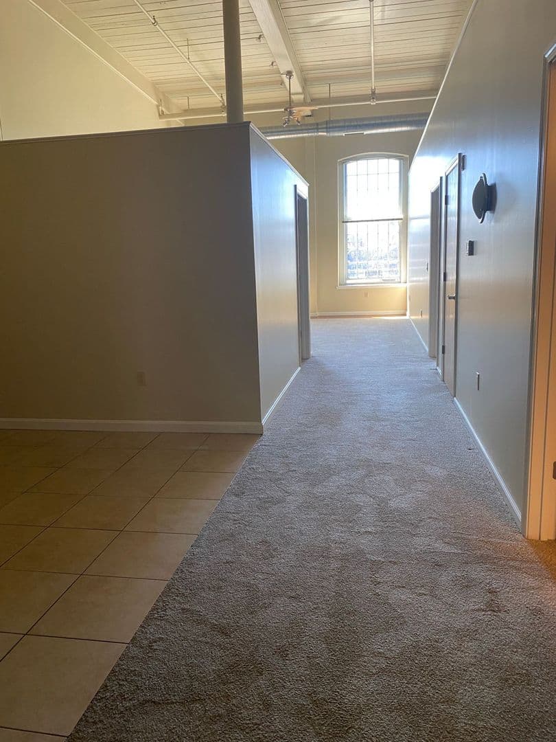 New Bedford Apartment: 75 Wamsutta Street