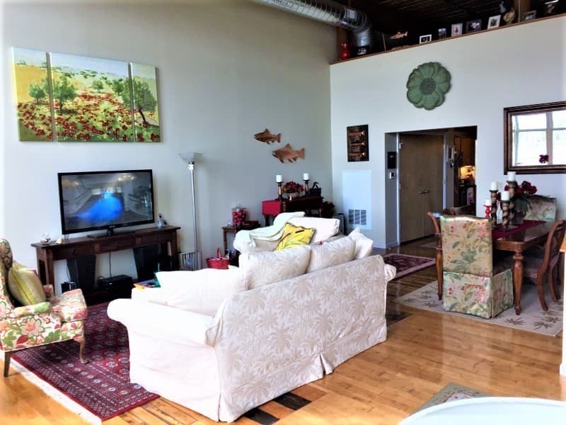 New Bedford Apartment: 10 Manomet Street
