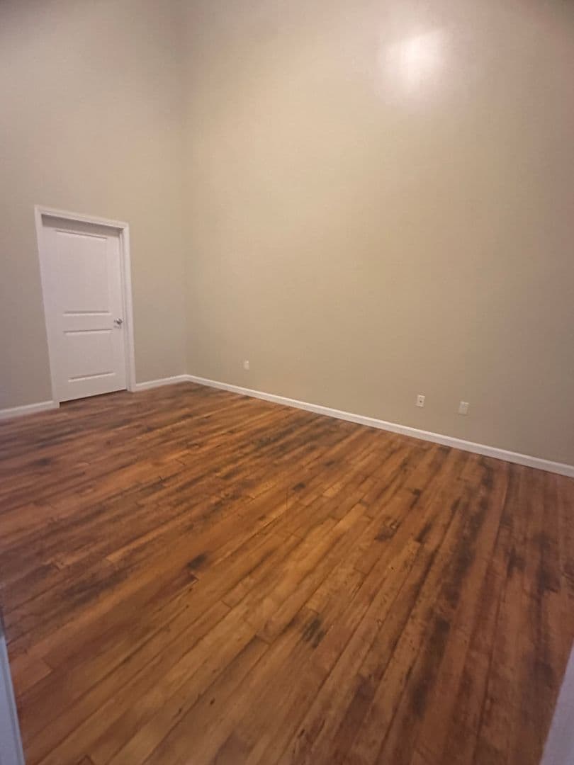 New Bedford Apartment: 200 Riverside Ave.