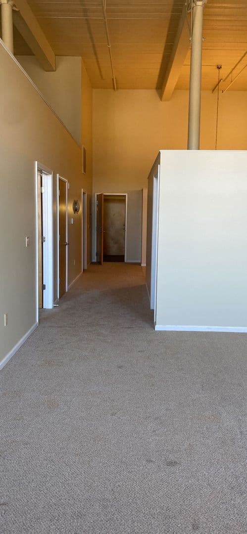 New Bedford Apartment: 75 Wamsutta Street