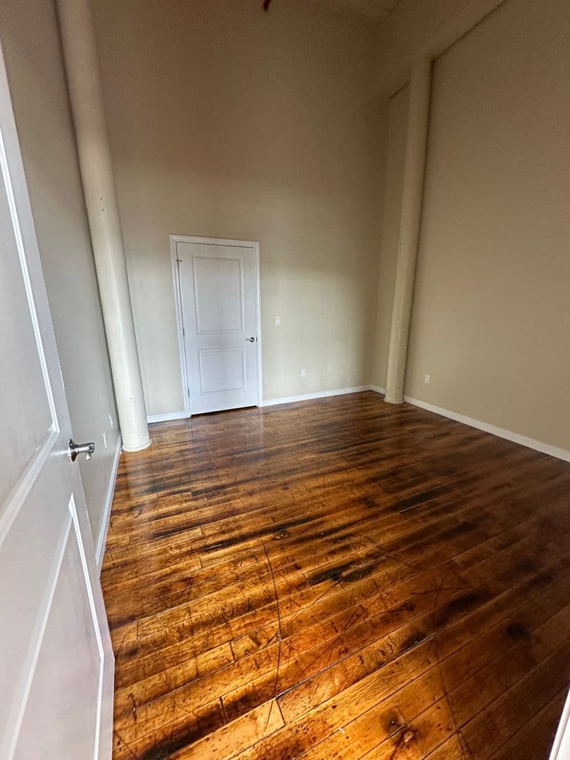 New Bedford Apartment: 200 Riverside Ave.