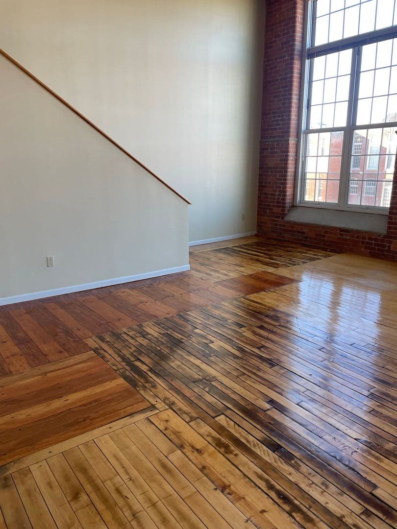 New Bedford Apartment: 10 Manomet Street