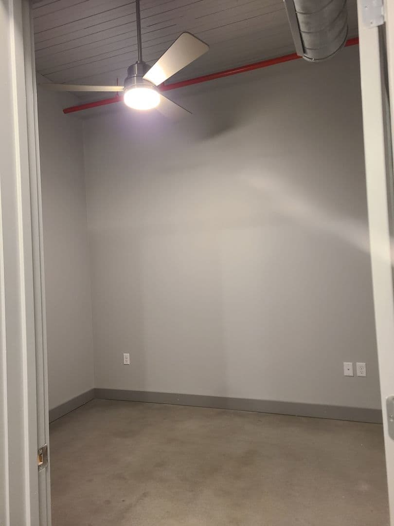 New Bedford Apartment: 55 Wamsutta Street