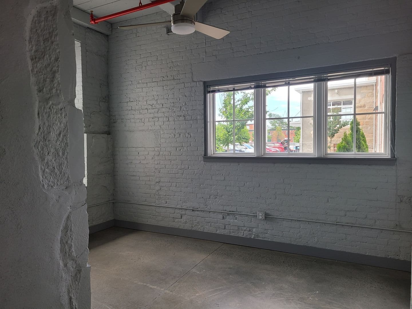 New Bedford Apartment: 55 Wamsutta Street