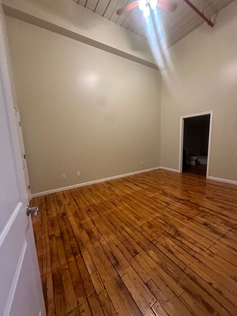 New Bedford Apartment: 200 Riverside Ave.