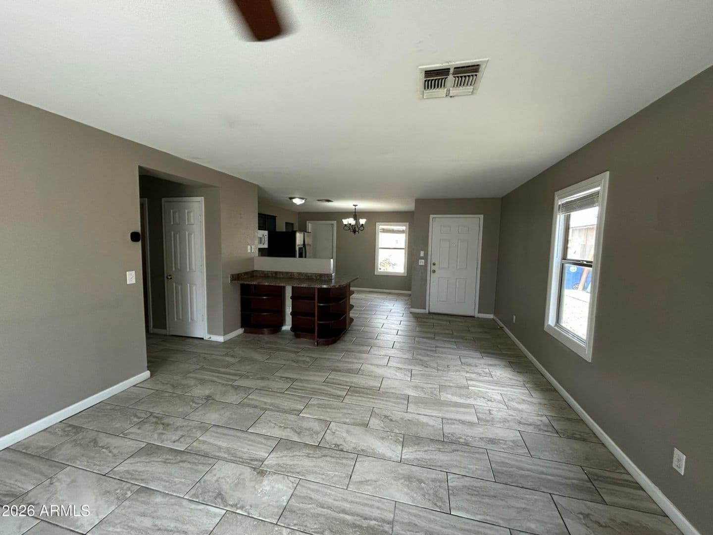 El Mirage House: 11509 W Charter Oak RD