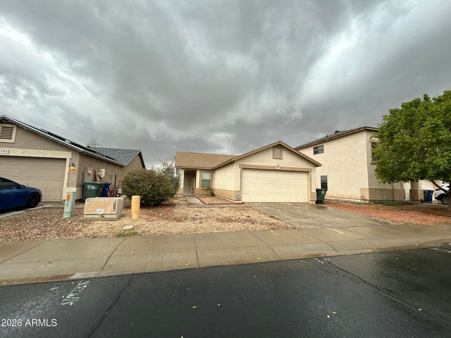 El Mirage House: 11509 W Charter Oak RD