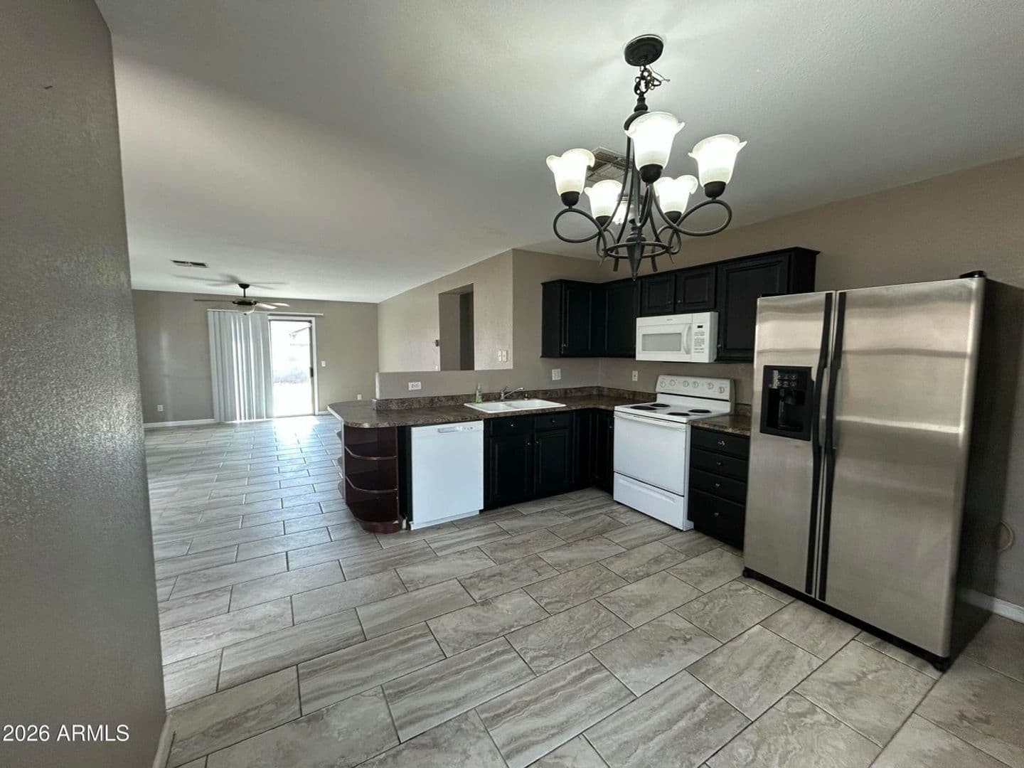 El Mirage House: 11509 W Charter Oak RD