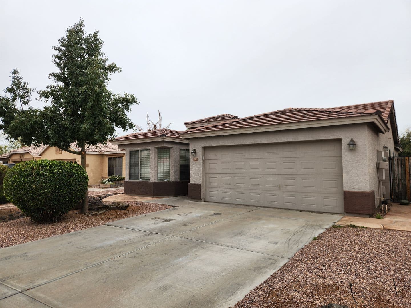 Avondale House: 2622 N 107th Ln