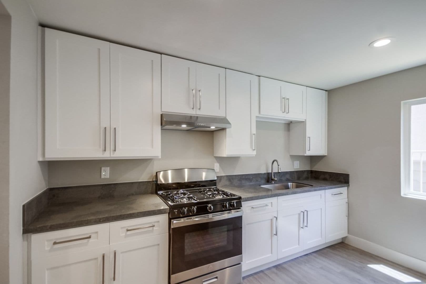 San Diego Apartment: 4218 49th Street