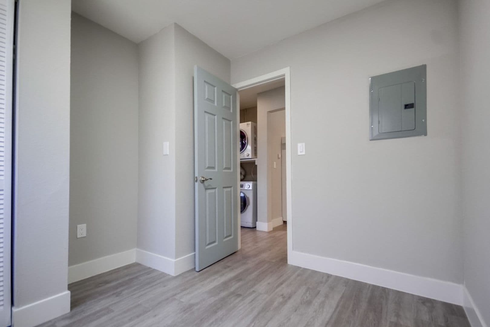 San Diego Apartment: 4218 49th Street
