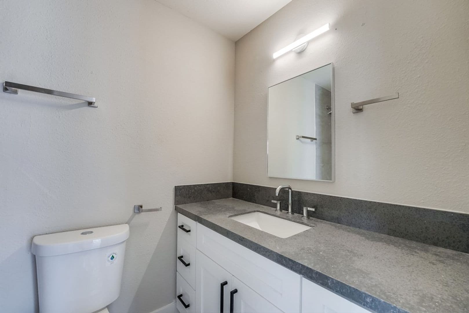 San Diego Apartment: 4226 Chamoune Ave.