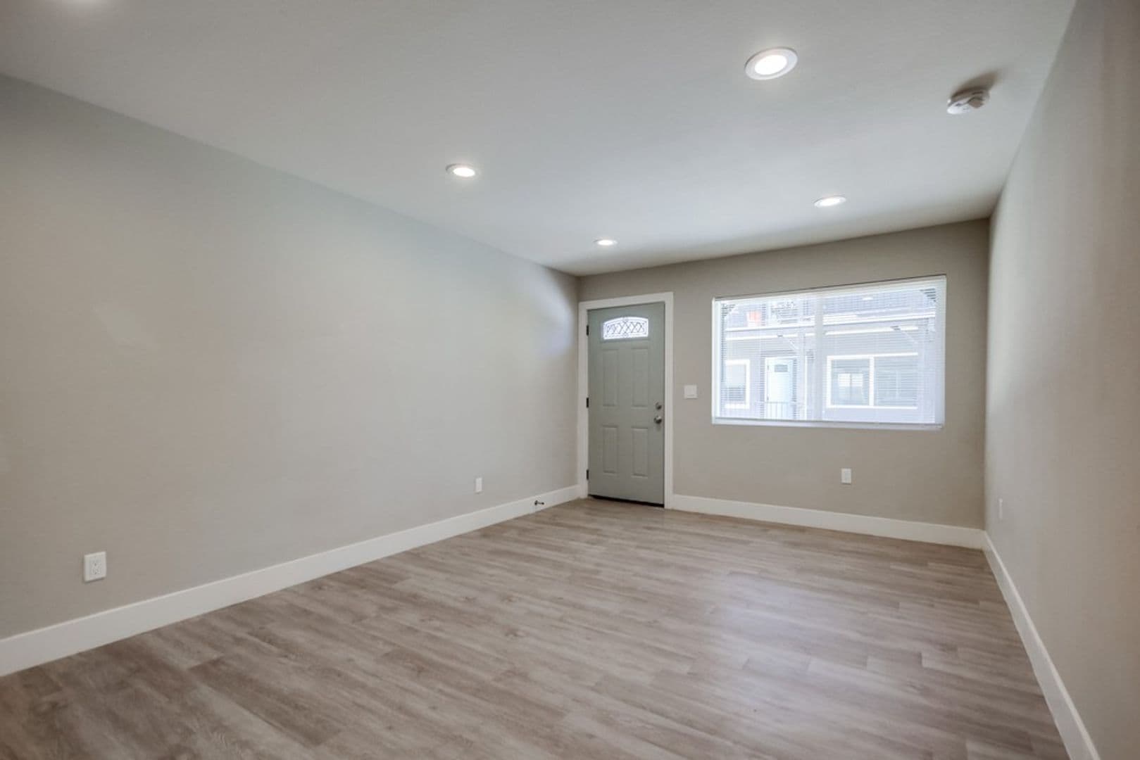 San Diego Apartment: 4218 49th Street
