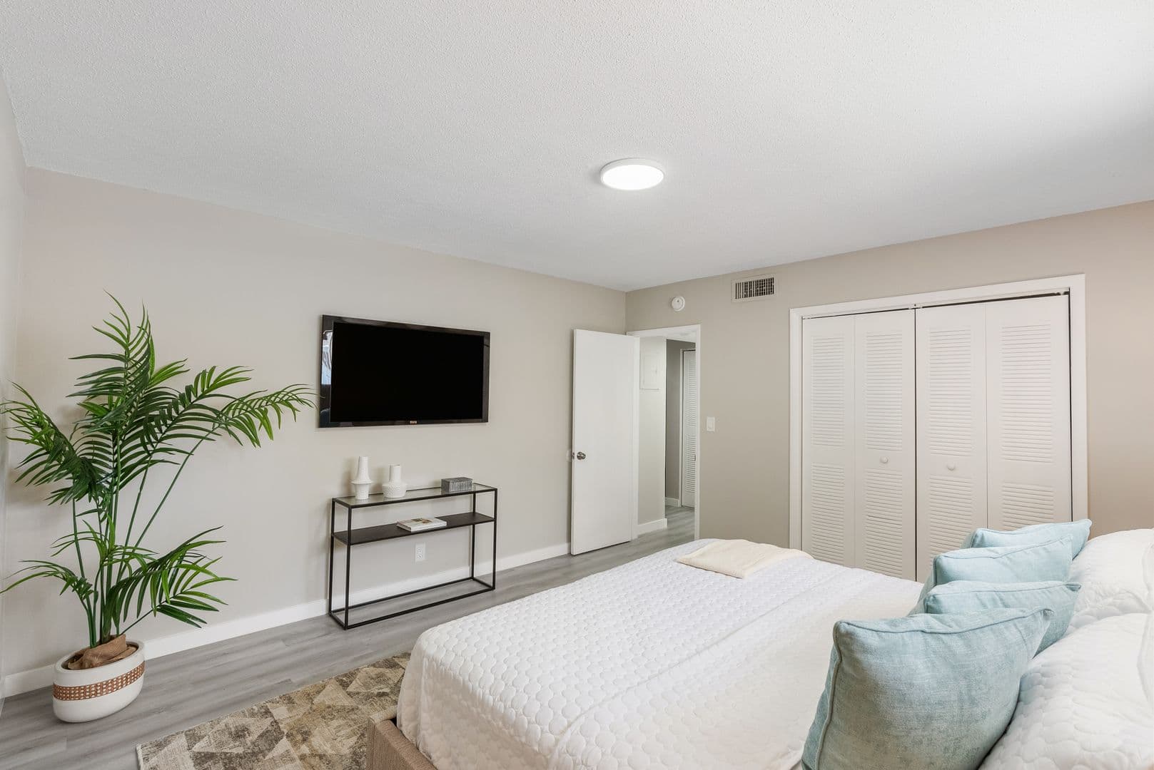 Fort Lauderdale Apartment: 500 SE 22ND ST