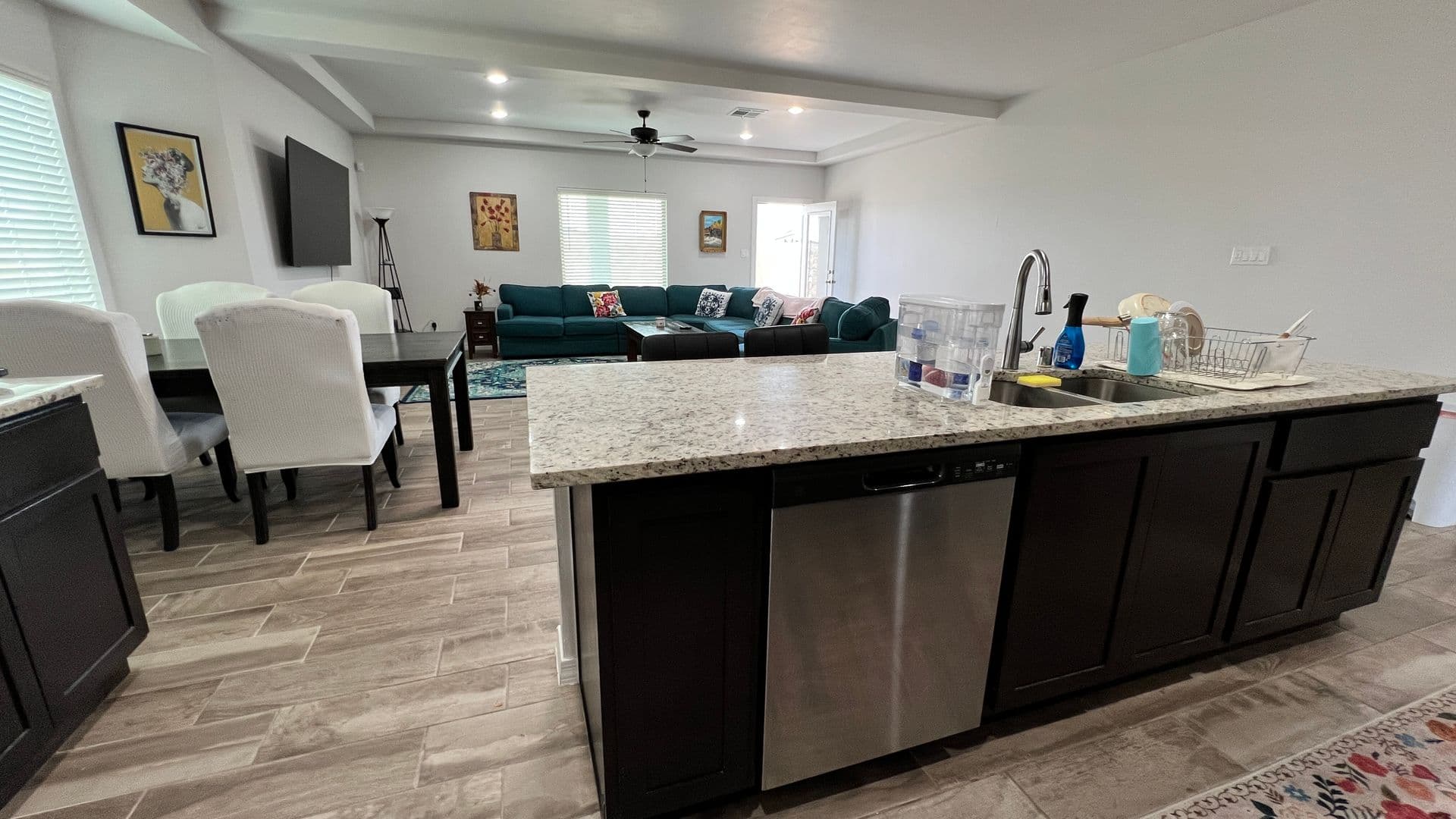 El Paso House: 1107 Sky River St