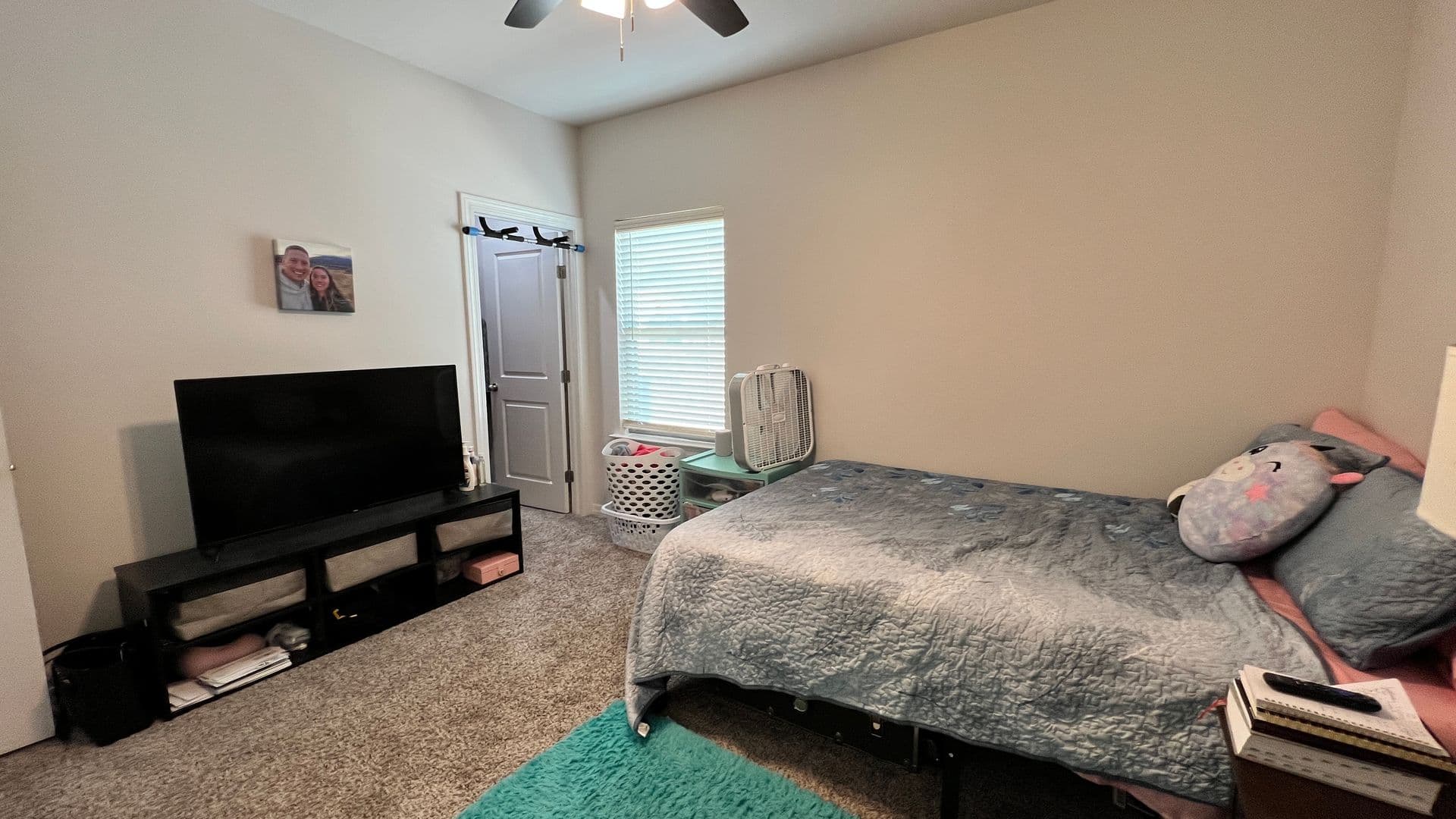 El Paso House: 1107 Sky River St