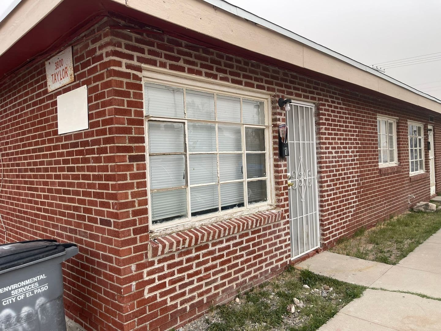 El Paso Apartment: 3800 TAYLOR AVE