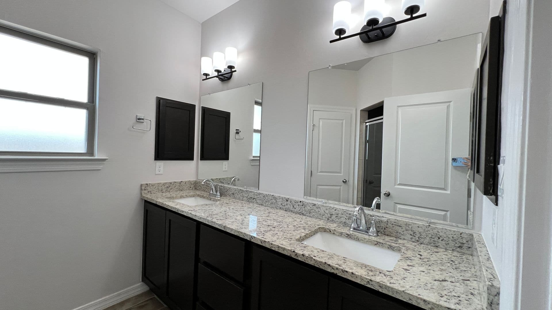El Paso House: 1107 Sky River St