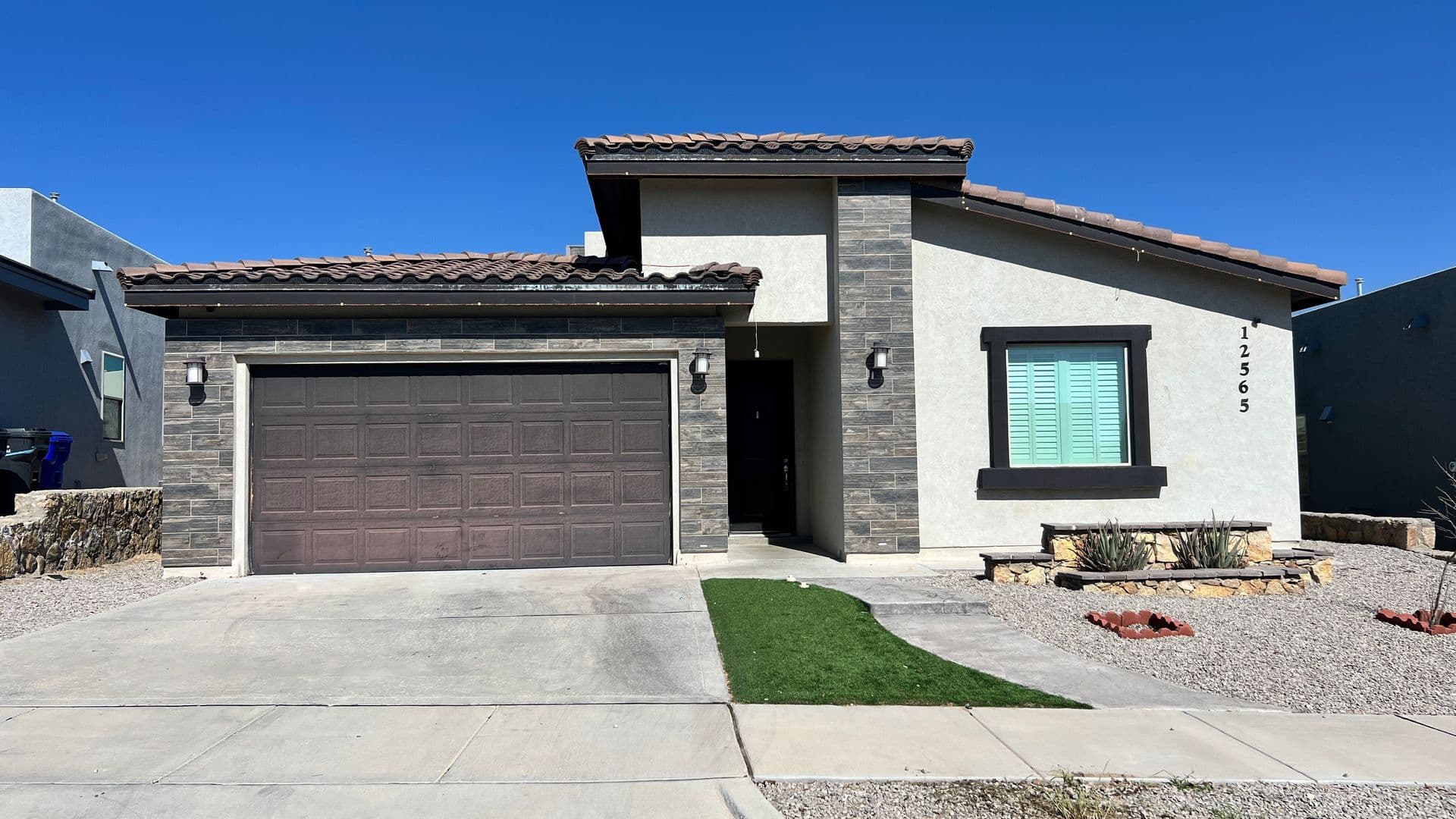 EL Paso House: 12565 Barbaro