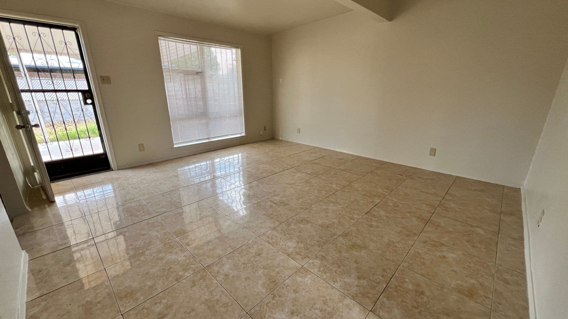 El Paso House: 5105 DANNY DR