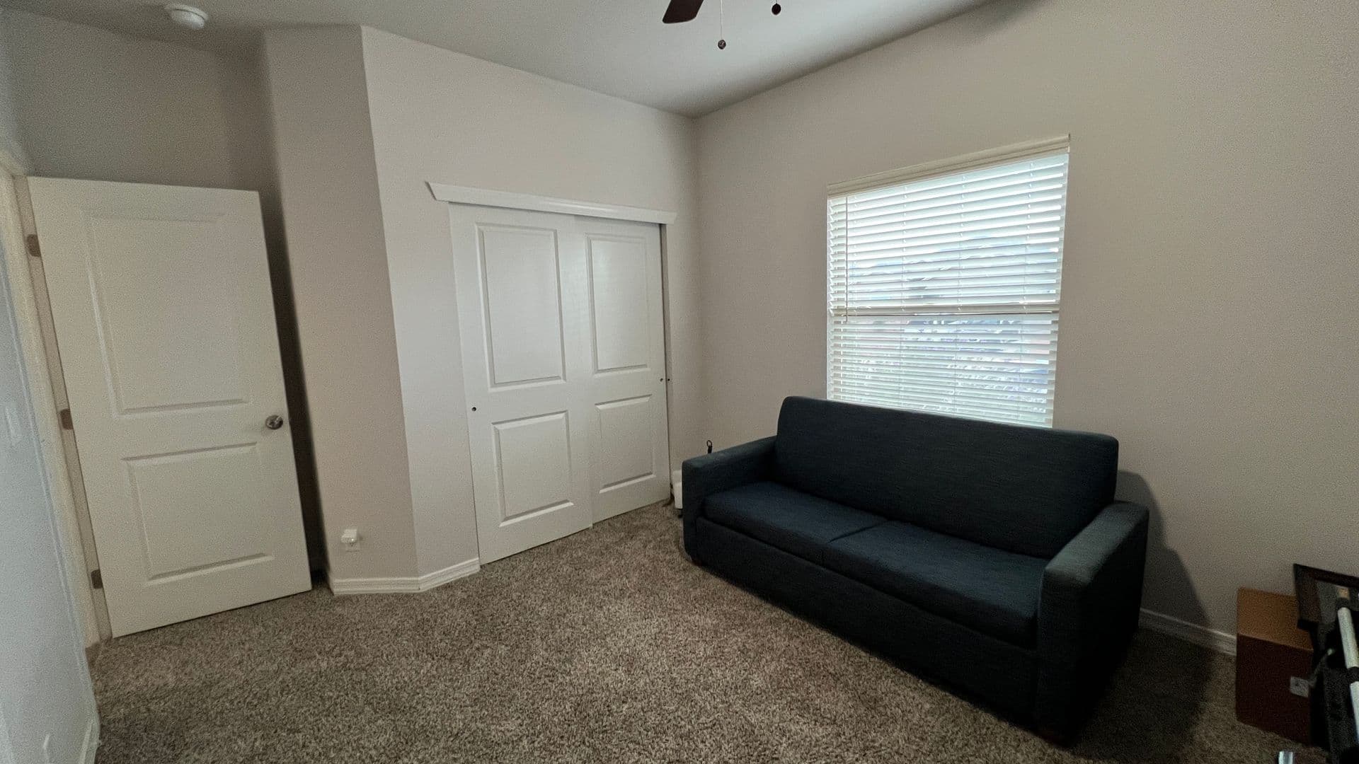 El Paso House: 1107 Sky River St