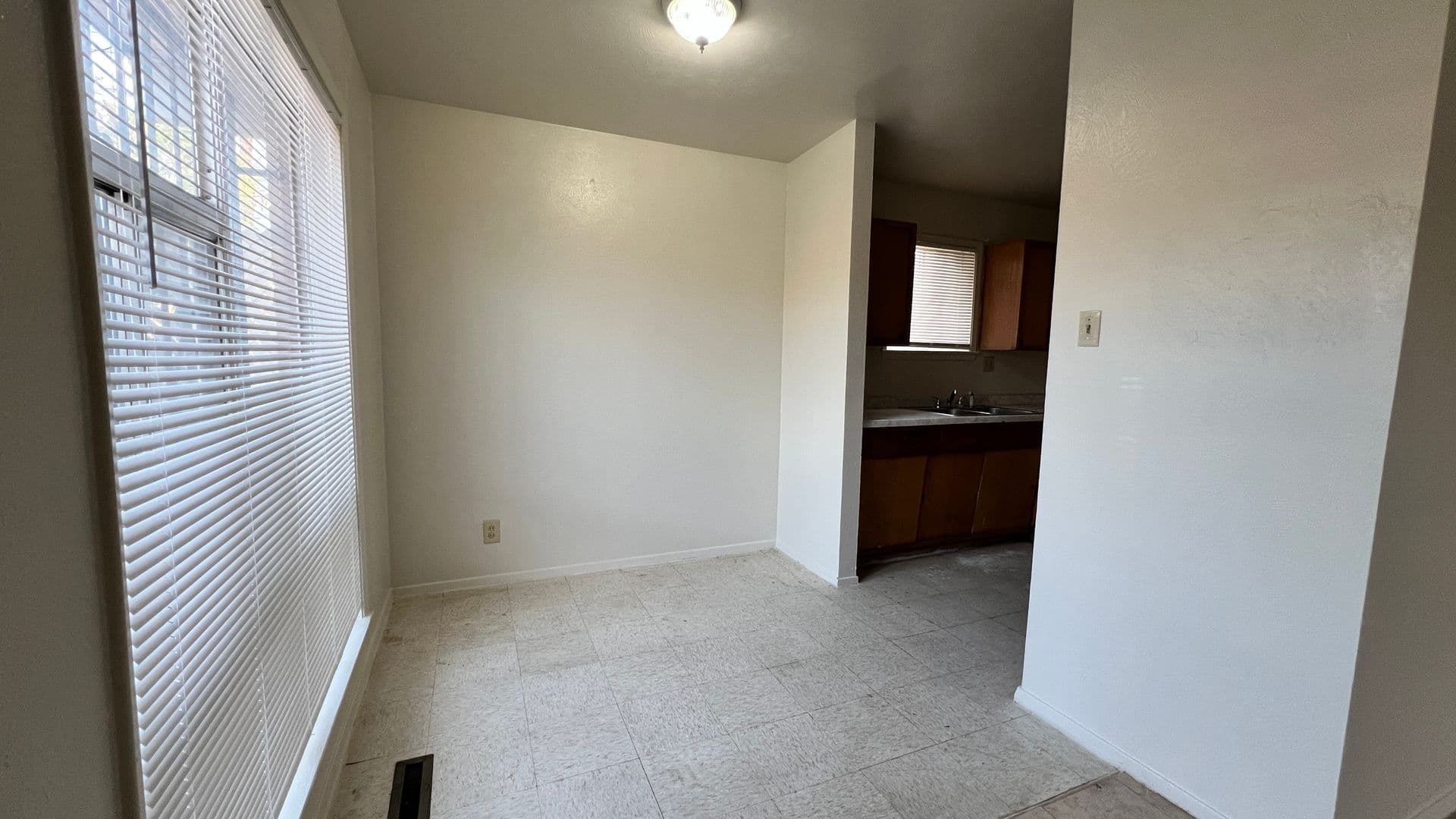 El Paso House: 5105 DANNY DR