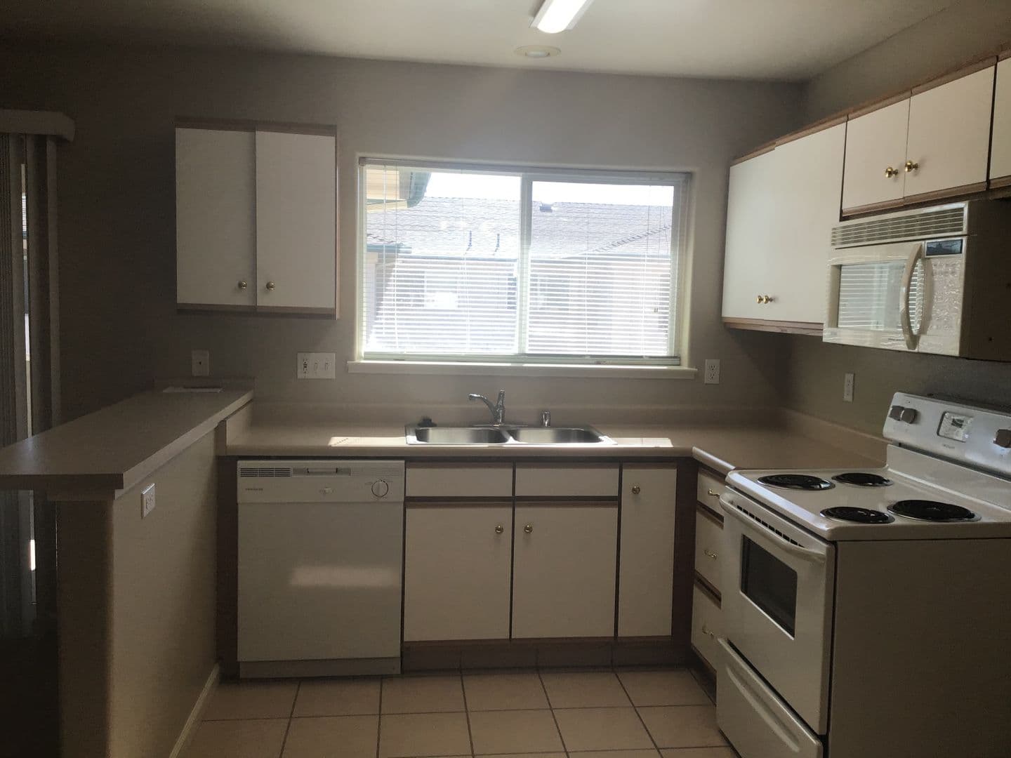Sparks Apartment: 830 G Street