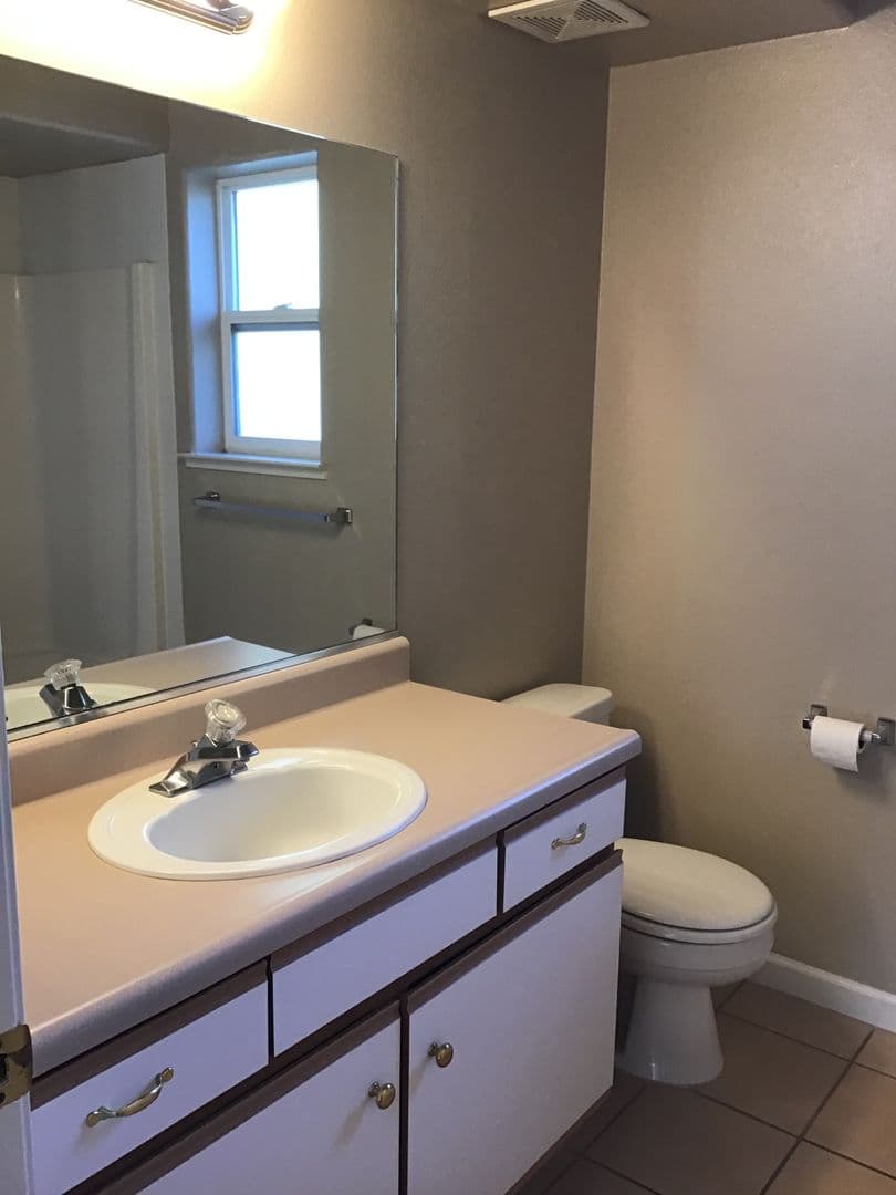 Sparks Apartment: 830 G Street