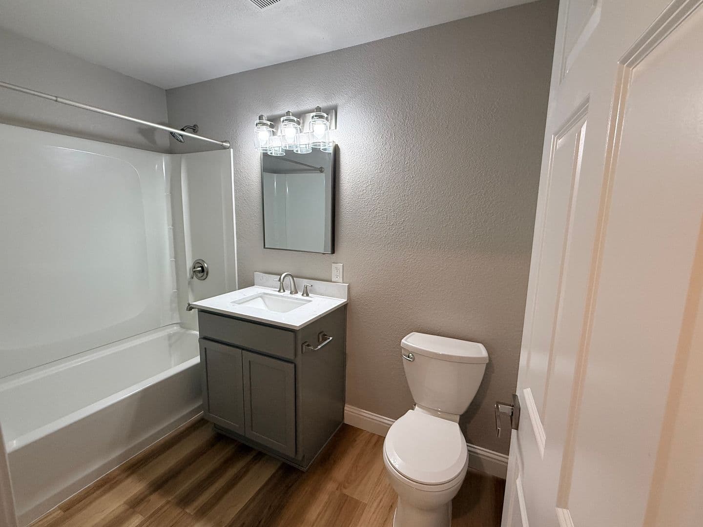 Reno Apartment: 1175 Glenda Way