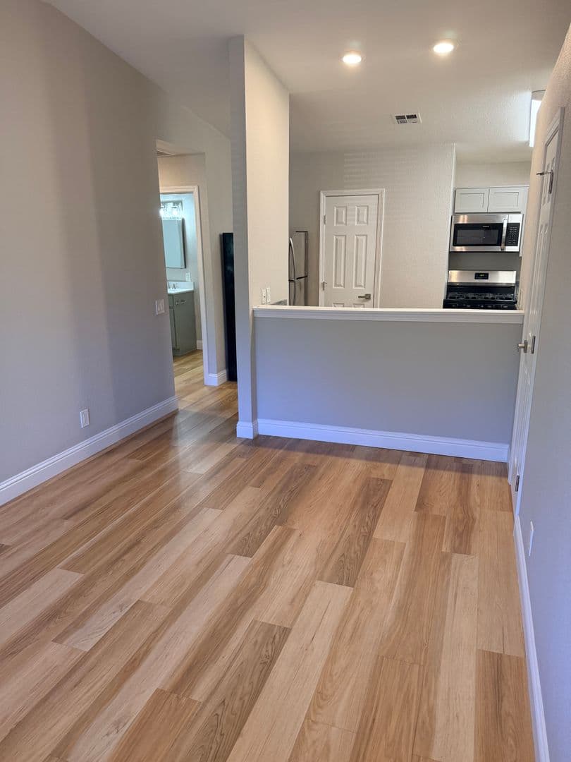Reno Apartment: 1175 Glenda Way