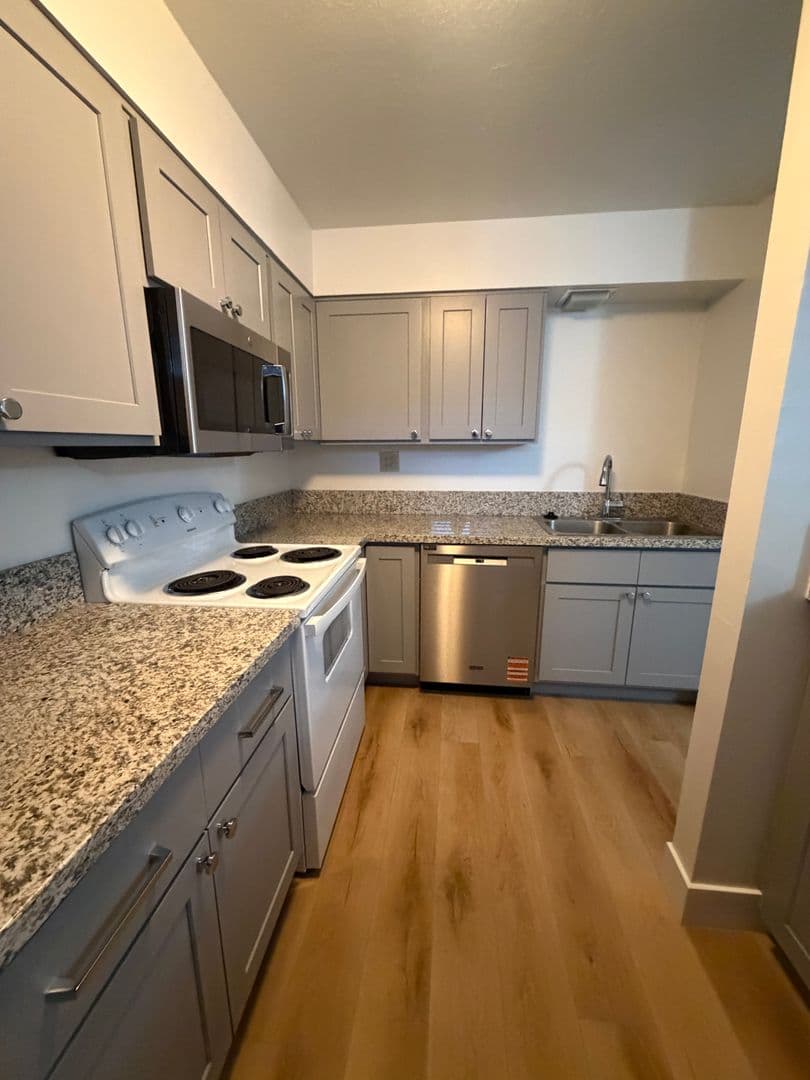 Reno Apartment: 1355 Carlin Street