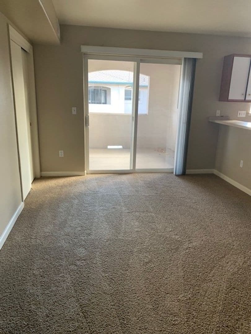 Sparks Apartment: 830 G Street