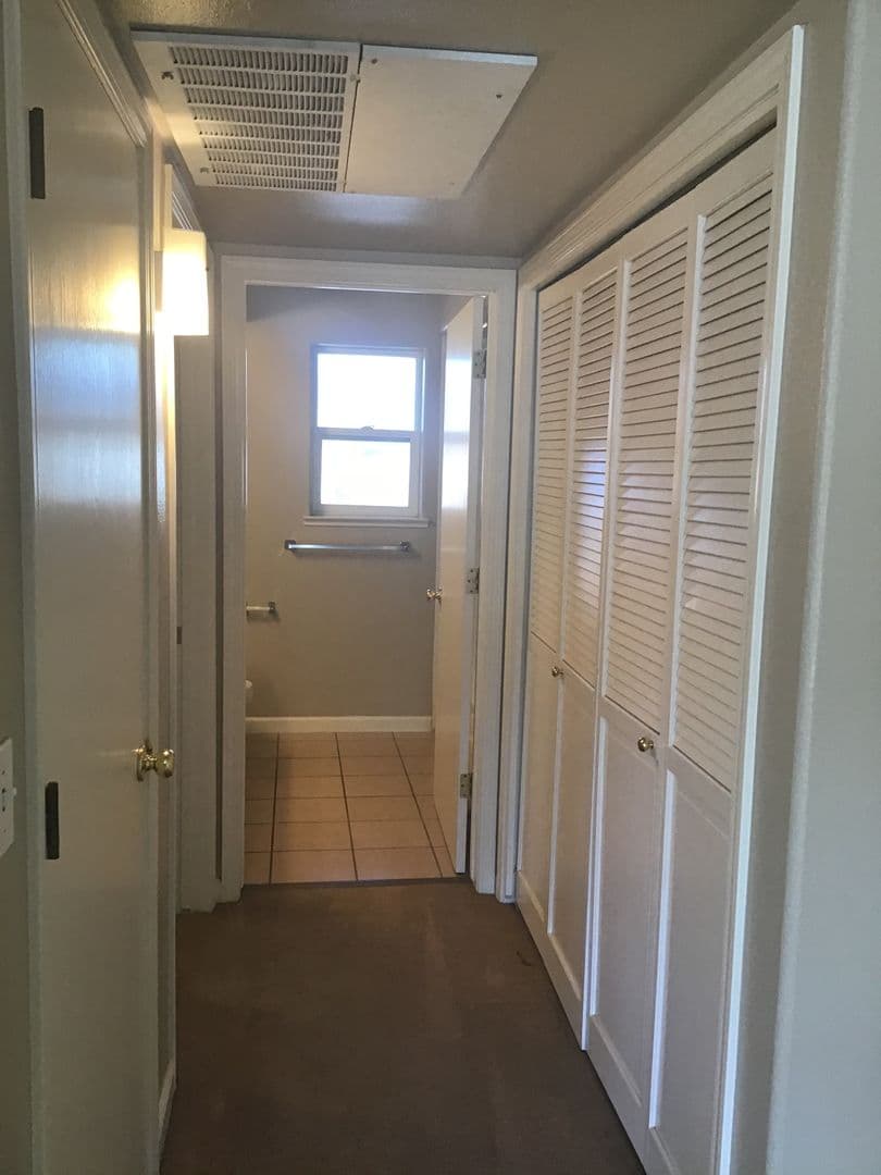 Sparks Apartment: 830 G Street