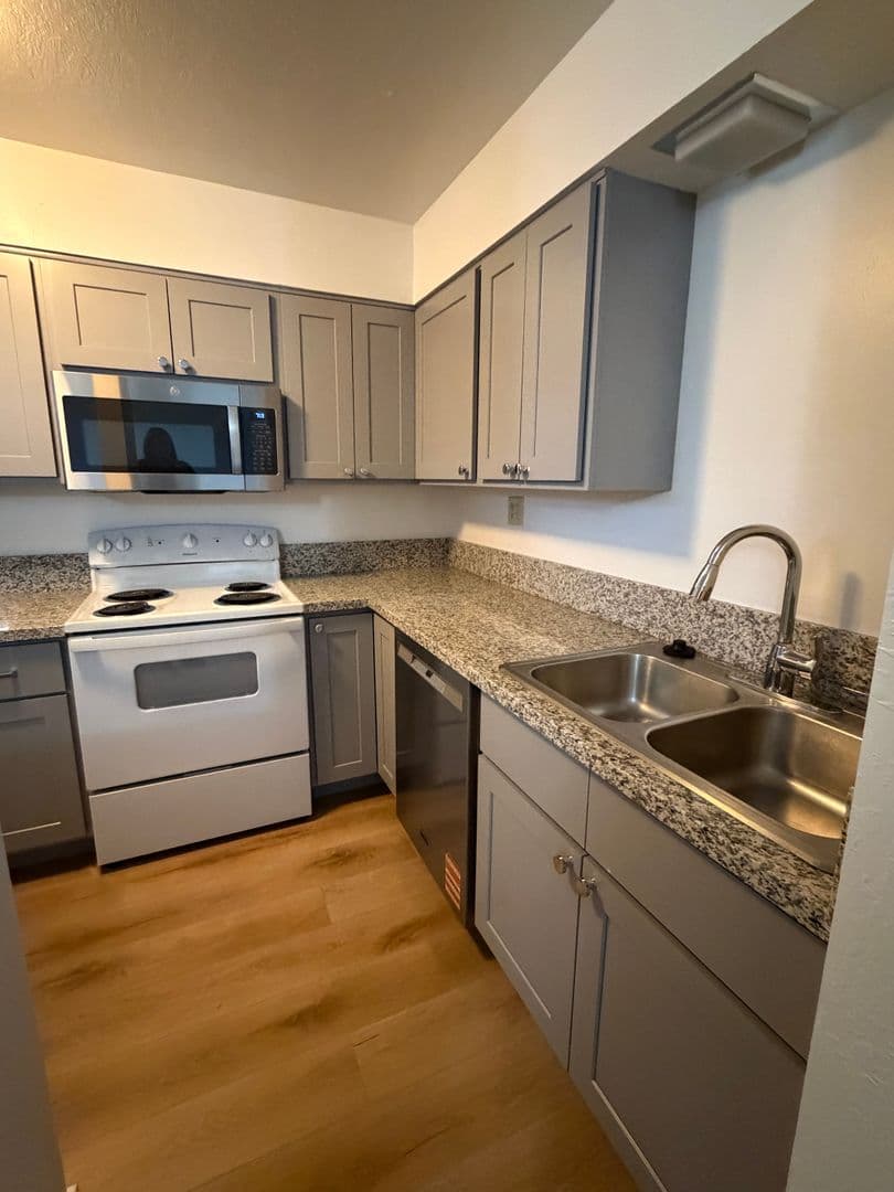 Reno Apartment: 1355 Carlin Street