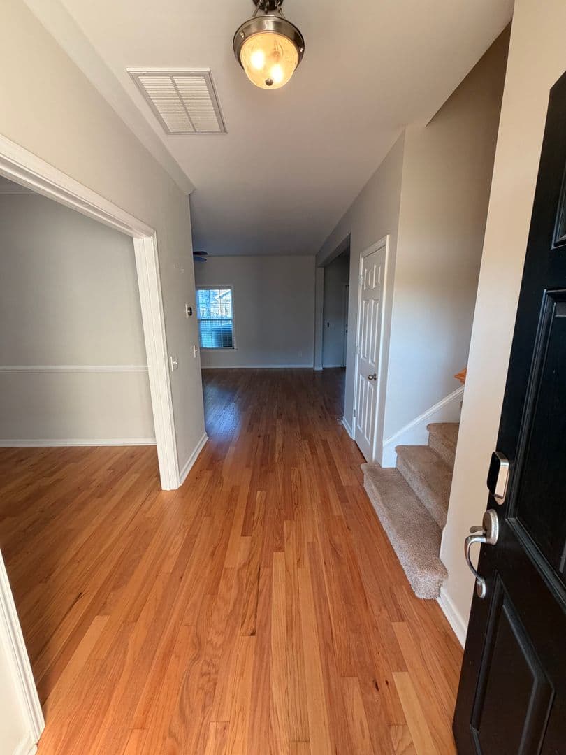 Moncks Corner House: 555 Crossland Drive