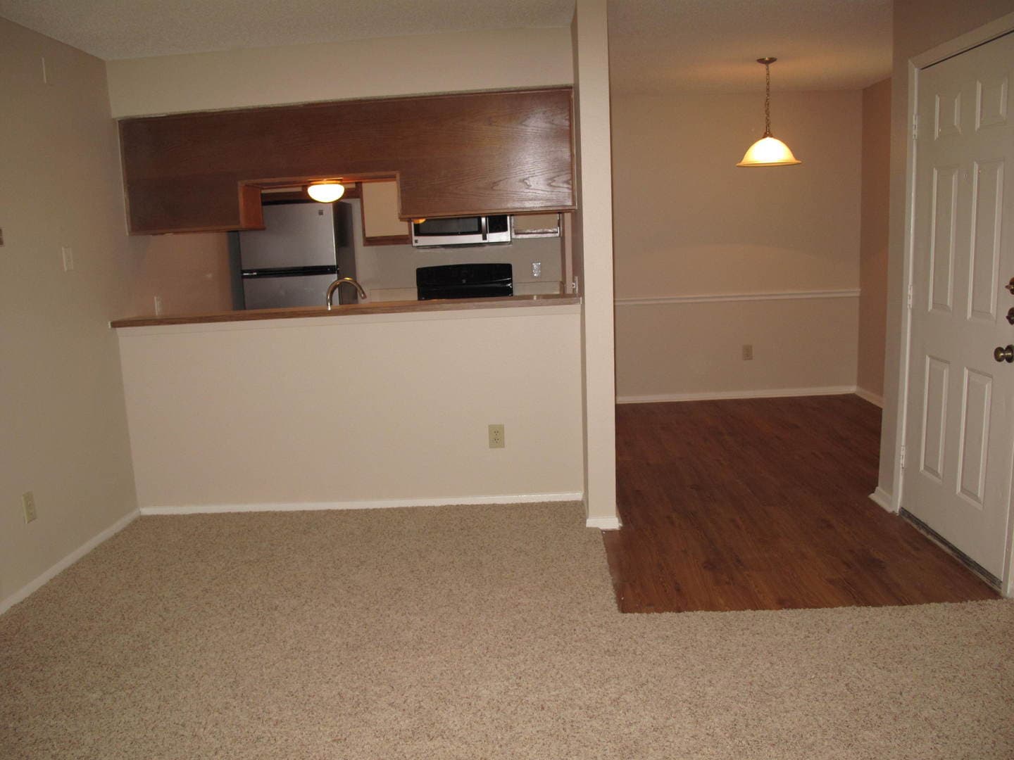 Denton Apartment: 218 North Texas Boulevard