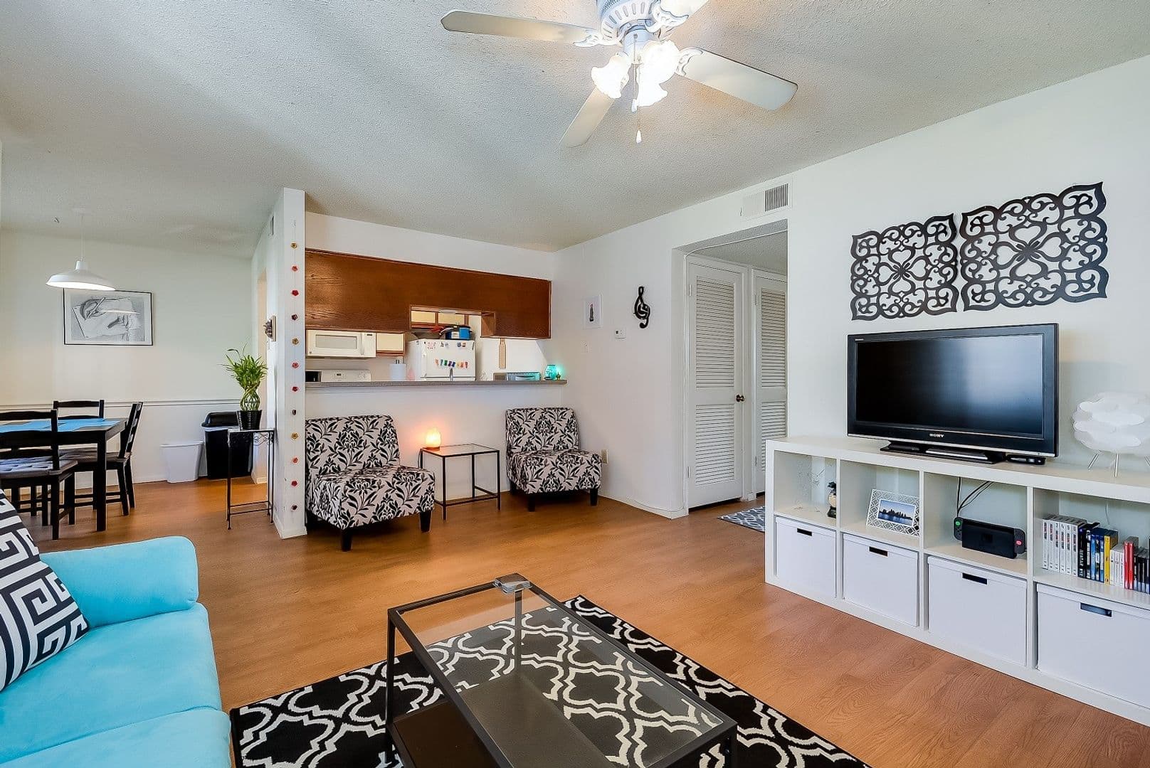 Denton Apartment: 218 North Texas Boulevard