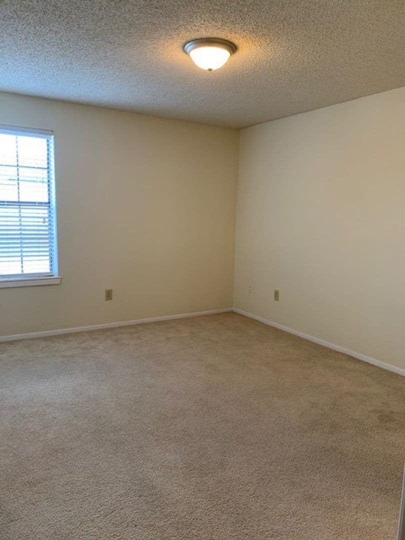 Denton Apartment: 218 North Texas Boulevard